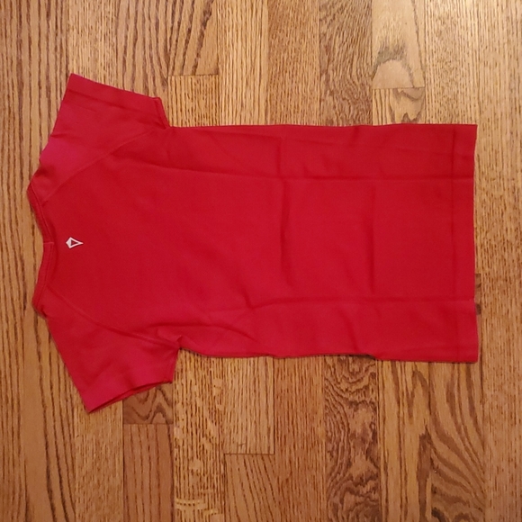 Ivivva red t-shirt - Picture 4 of 4